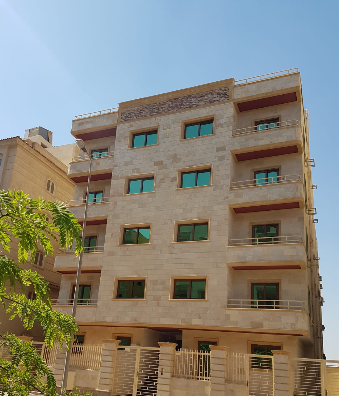 شقة للبيع بالبنفسج عمارات - التجمع الخامس - القاهرة الجديدة