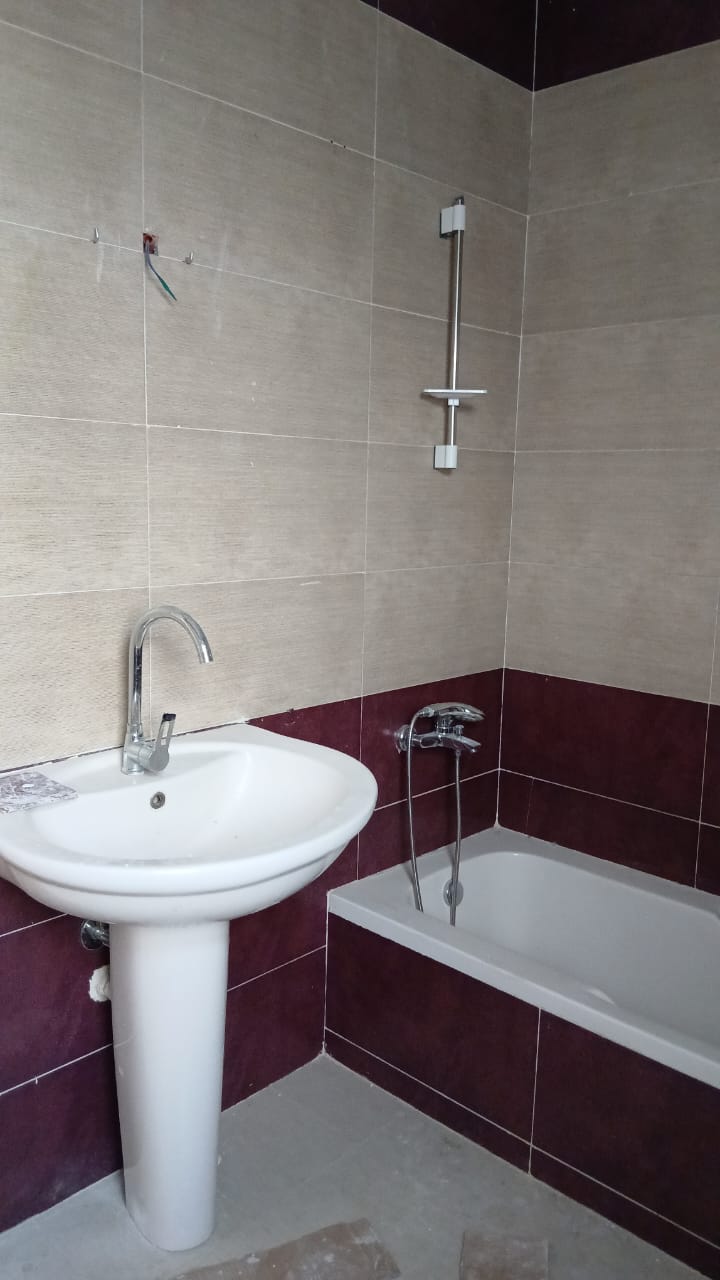 شقه للايجار بجنوب الاكاديميه التجمع الاول القاهره الجديده