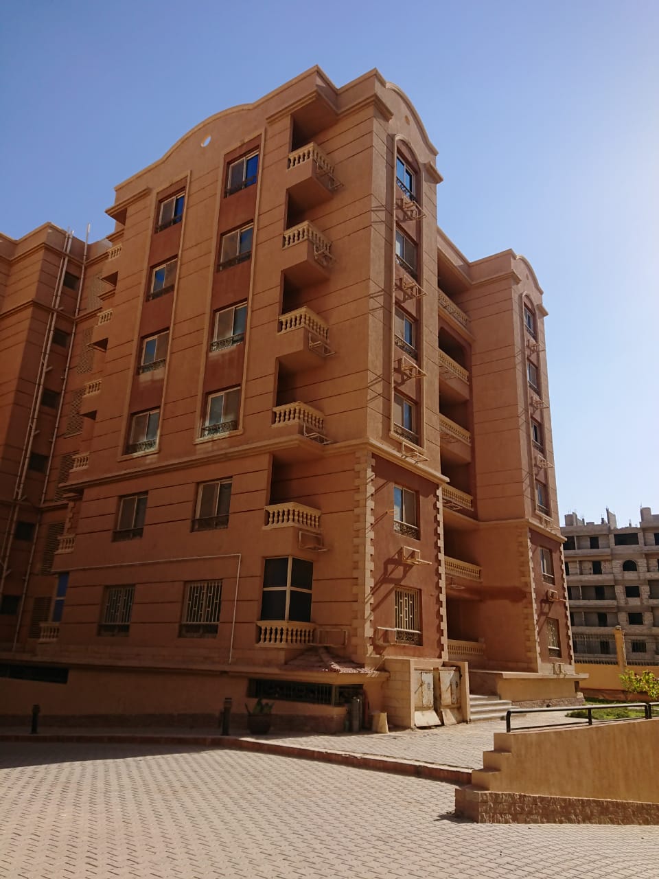 شقة للايجار بكمبوند لايت سيتي التجمع الخامس القاهرة الجديدة