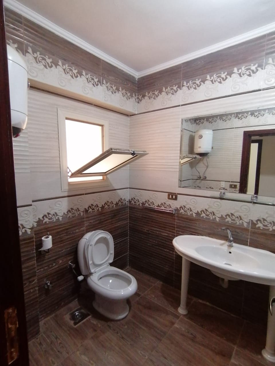 شقةللبيع بجنوب الاكاديمية التجمع الخامس القاهرة الجديدة