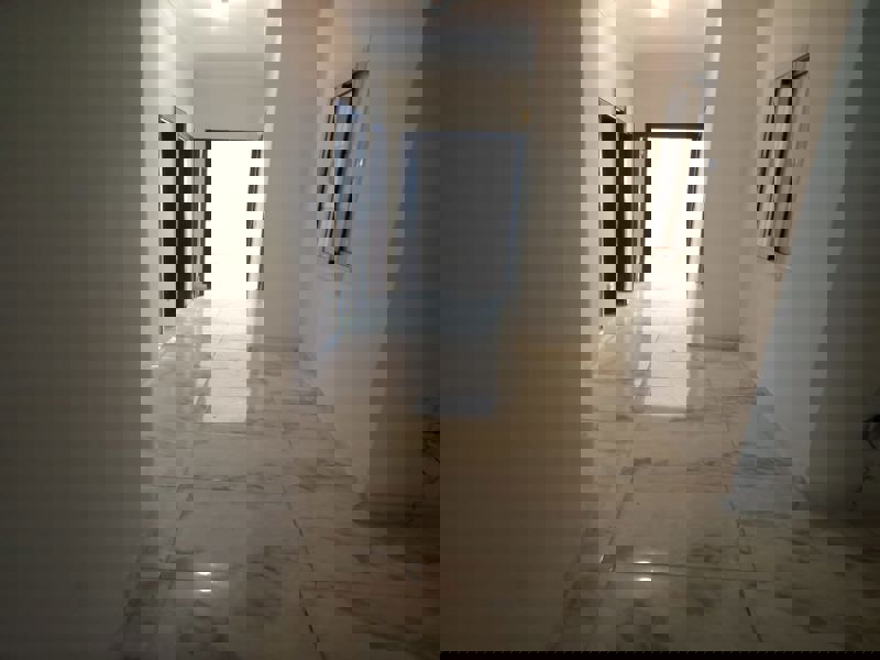 شقة للايجار بالتجمع الخامس الحى الرابع سوبر لوكس